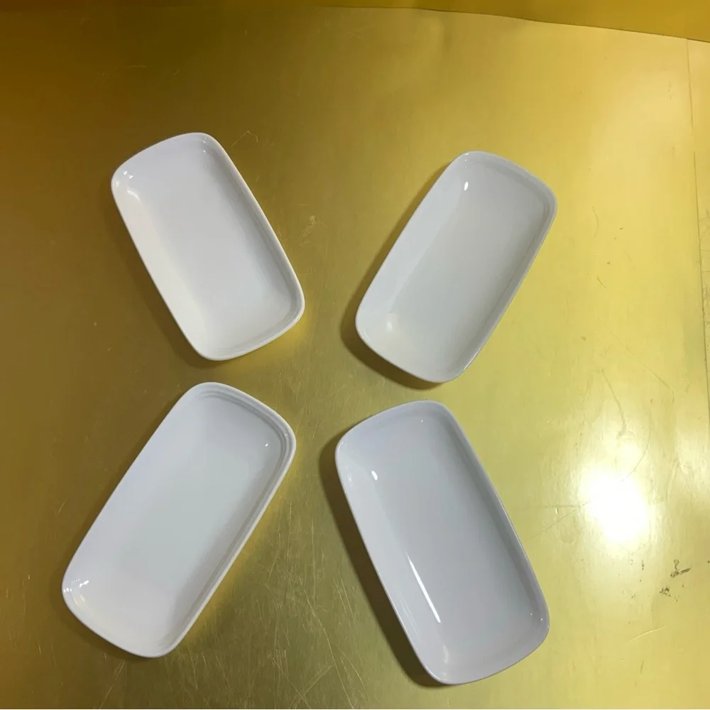 Crate&Barrel White Scoop Condiment Dishes